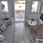 酒店 Phaos Santorini 易莫洛林