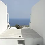 Phaos Santorini Hotel