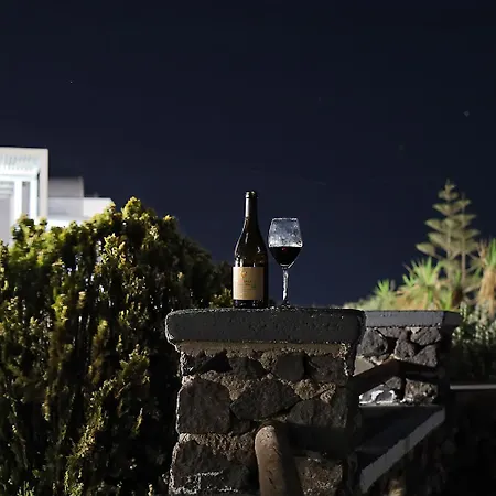 Phaos Santorini 3*