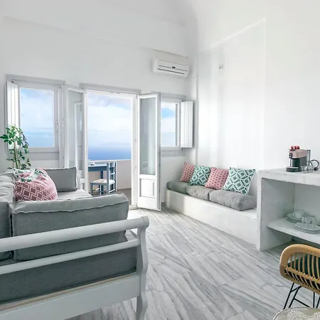 Phaos Santorini Hotel 3*