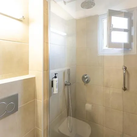 Phaos Santorini Hotel 3*