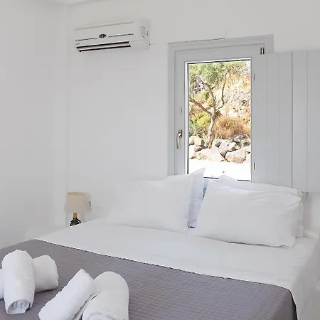 Hotel Phaos Santorini 3*