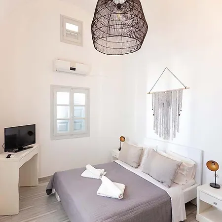 Hotel Phaos Santorini 5*