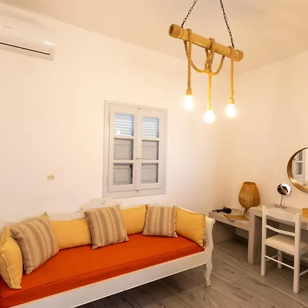 Phaos Santorini Hotell