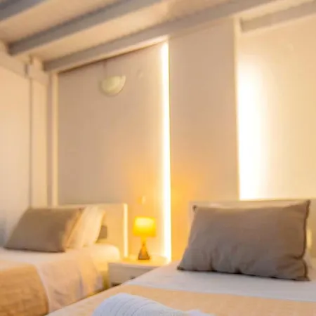 Phaos Santorini