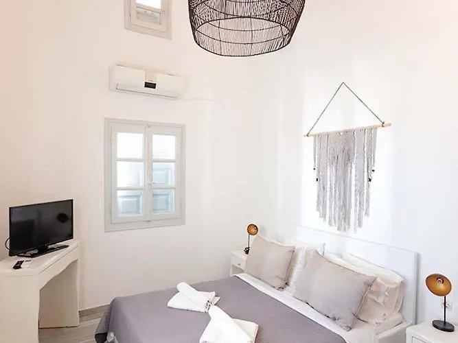 Hotel Phaos Santorini 5*