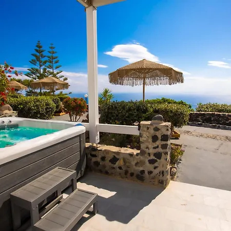 Phaos Santorini